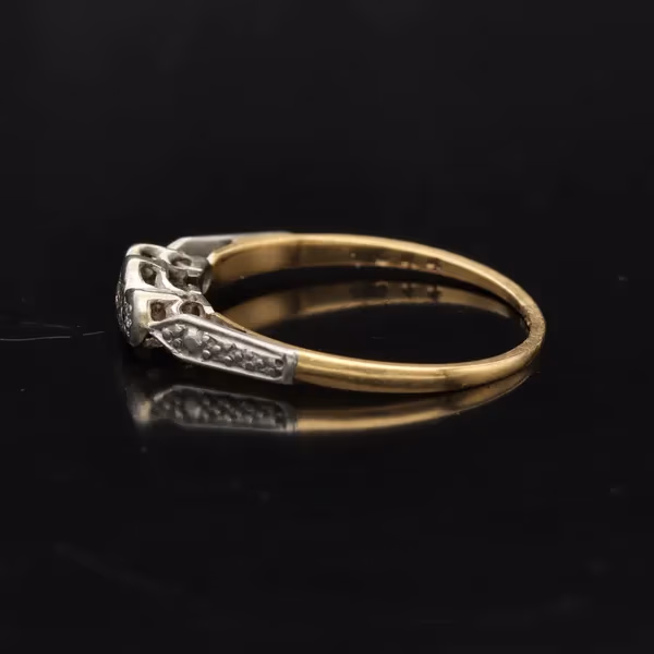 18ct Gold Platinum Diamond Ring