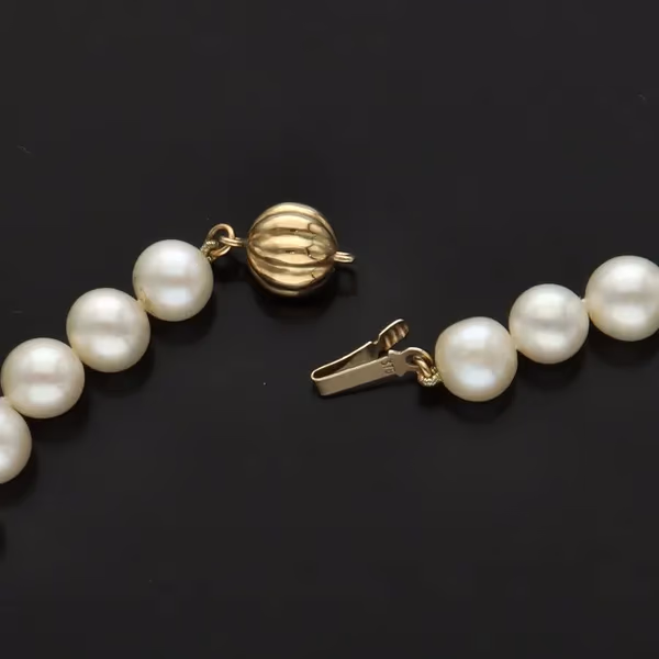 9ct Cultured Pearl and Jade Necklace