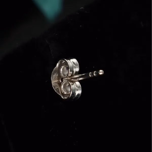 18k White Gold Diamond Stud Earrings