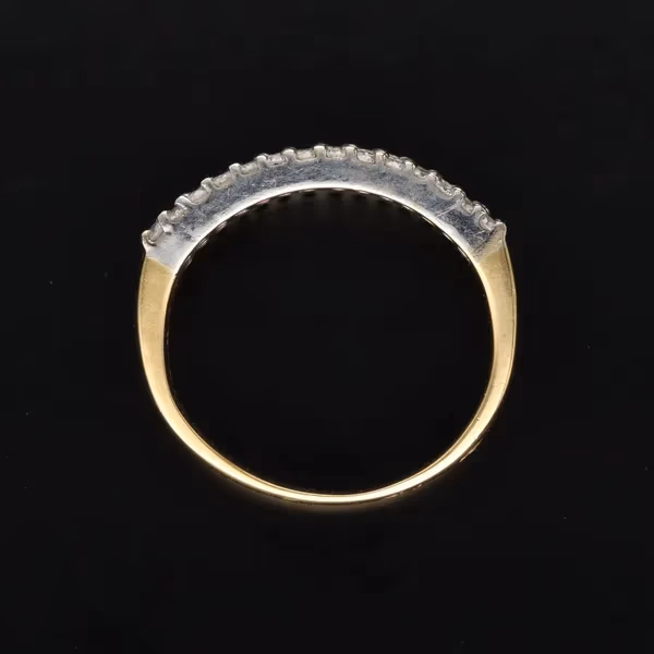 18ct Yellow Gold and Diamond Cluster Ring