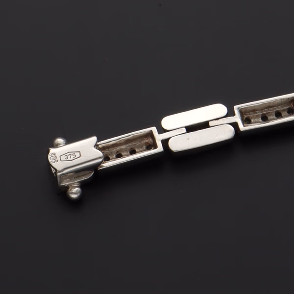 9ct White Gold Diamond Split-Shank Link Bracelet