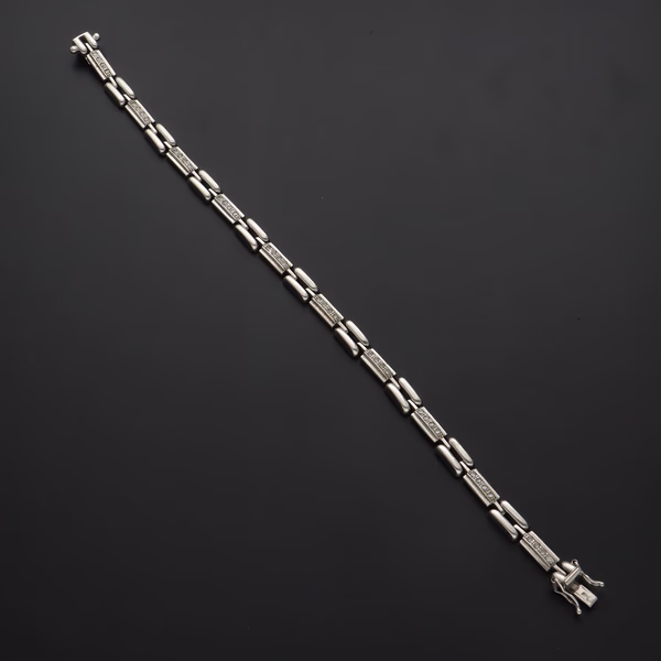 9ct White Gold Diamond Split-Shank Link Bracelet