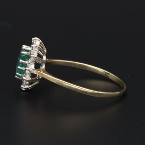 18ct Gold Emerald and Diamond Cluster Ring image-3