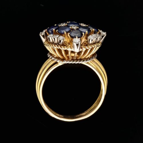 Vintage 18ct Gold Sapphire and Diamond Ring image-5