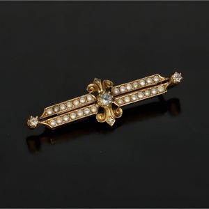18ct Gold Diamond and Seed Pearl Brooch