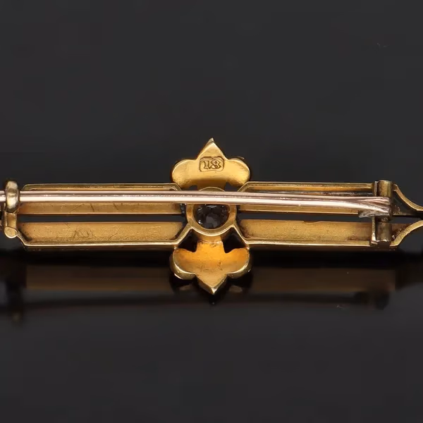 18ct Gold Diamond and Seed Pearl Brooch