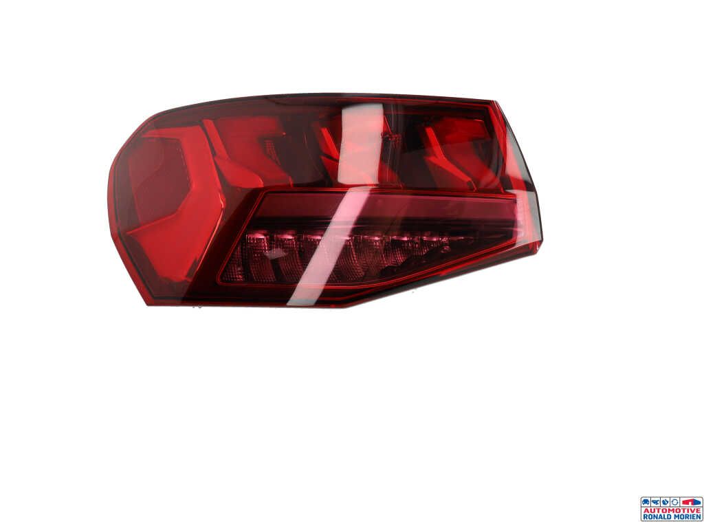 Używane Tylne swiatlo pozycyjne lewe Audi A3 Sportback (8YA) 1.4 45 TFSIe 16V Cena € 145,00 Procedura marży oferowane przez Automaterialen Ronald Morien B.V.
