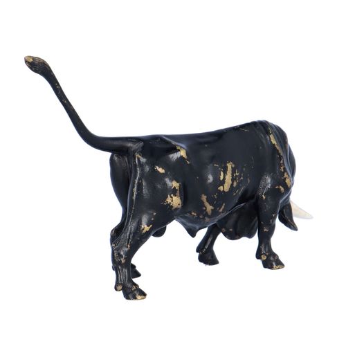Bronze Bull and Calf image-3