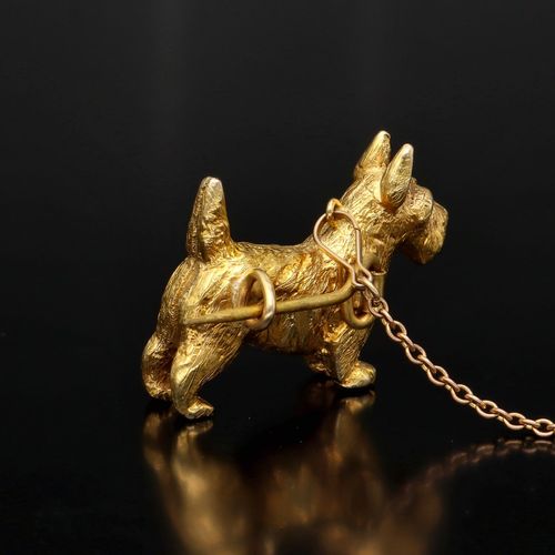 Rare Vintage 9ct Gold Dog Brooch image-3