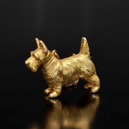 Rare Vintage 9ct Gold Dog Brooch image-2