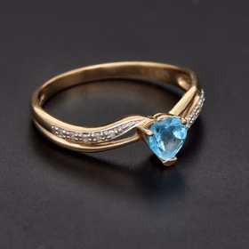 9ct Yellow Gold Blue Topaz Diamond Ring