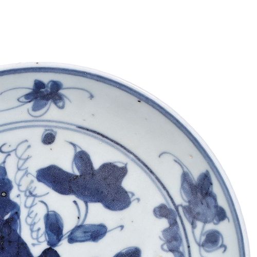 16th Century Chinese Ming Dynasty Dish image-3