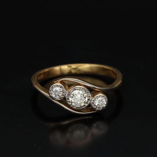 18ct Gold Three Stone Diamond Ring image-2