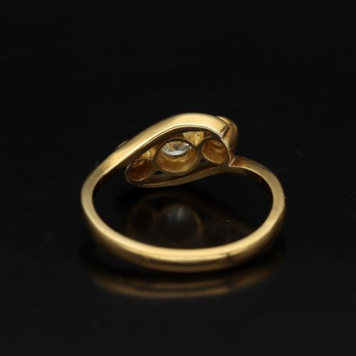 18ct Gold Three Stone Diamond Ring image-4
