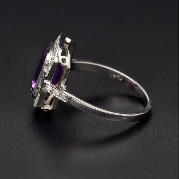 Platinum Diamond and Amethyst Ring