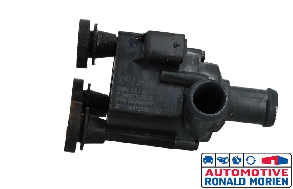 Used Additional water pump Audi A4 Avant Quattro (B9) 2.0 40 TFSI Mild hybrid 16V Price € 36,30 Inclusive VAT offered by Automaterialen Ronald Morien B.V.