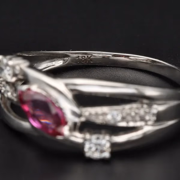 18ct White Gold Pink Sapphire Diamond Ring