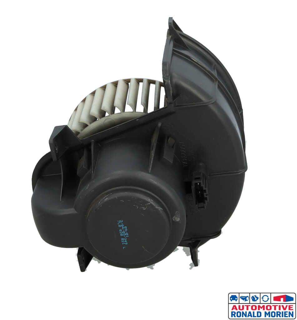 Used Heating and ventilation fan motor Volkswagen Touareg (7LA/7L6) 5.0 TDI V10 Price € 45,00 Margin scheme offered by Automaterialen Ronald Morien B.V.