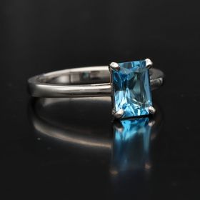 18ct Gold 1.1ct Topaz Ring