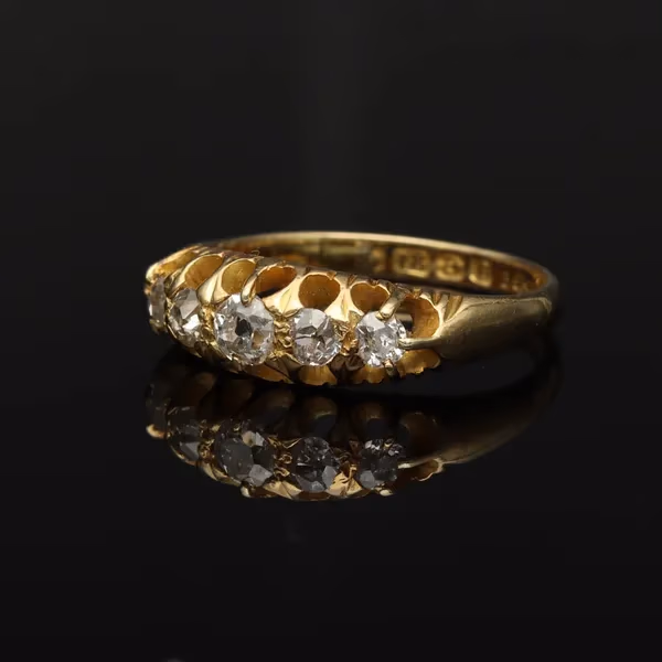 18ct Gold Diamond Ring
