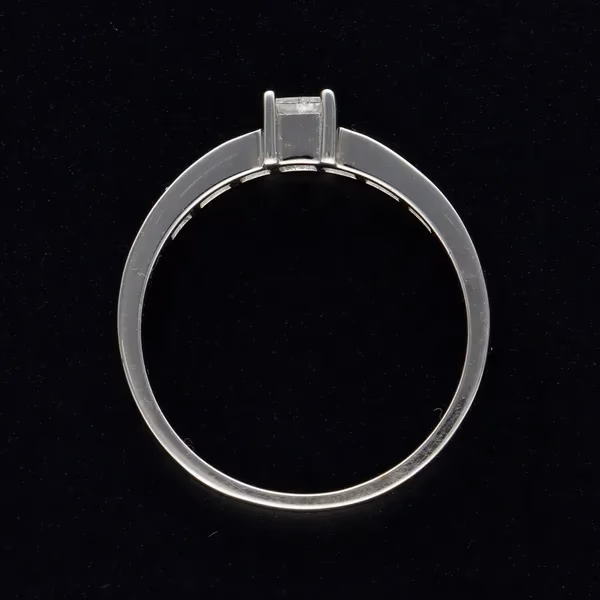 18ct Gold Vari-Cut Diamond Ring