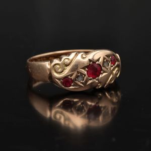 Antique 9ct Gold Garnet Diamond Ring. Birmingham 1910