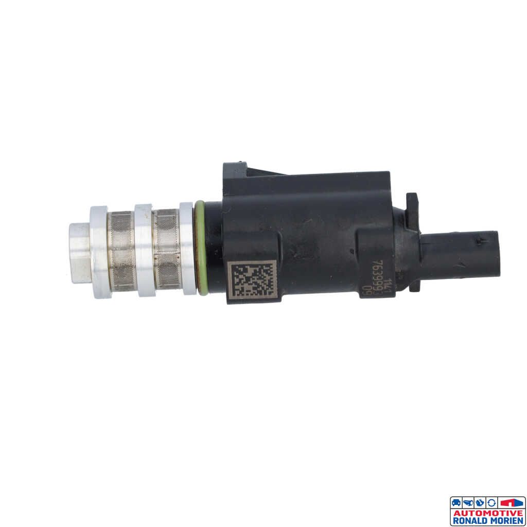 Used Camshaft adjuster BMW 1 serie (F21) 116i 1.5 TwinPower 12V Price € 30,00 Margin scheme offered by Automaterialen Ronald Morien B.V.