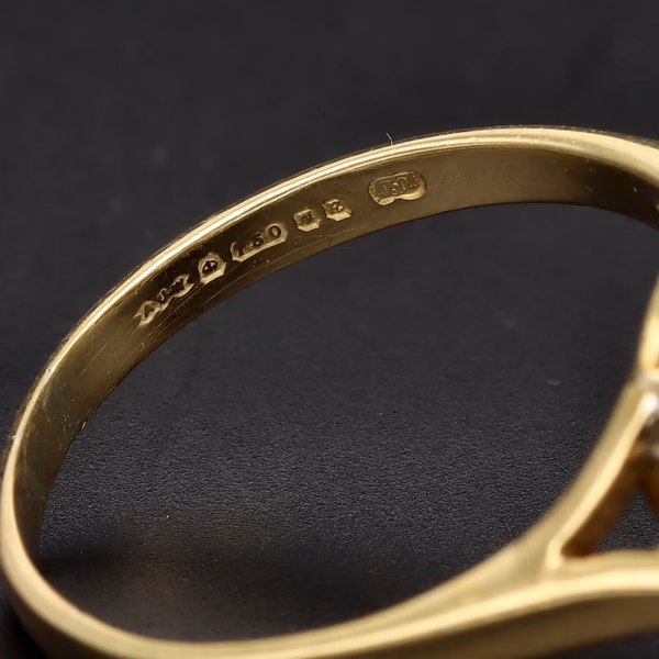 18ct Yellow Gold 1.50ct Diamond Cluster Ring