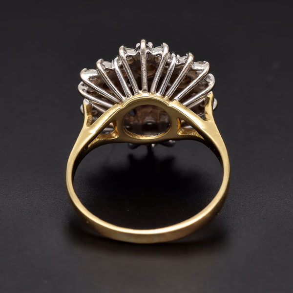 18ct Yellow Gold 1.50ct Diamond Cluster Ring