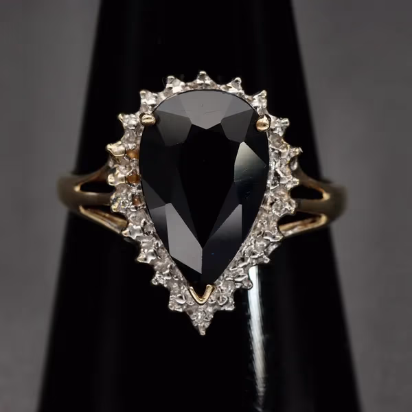 9ct Yellow Gold Sapphire & Diamond Ring
