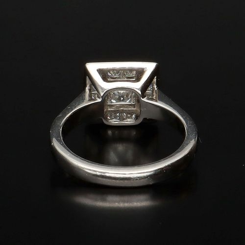 Platinum Diamond Ring image-4