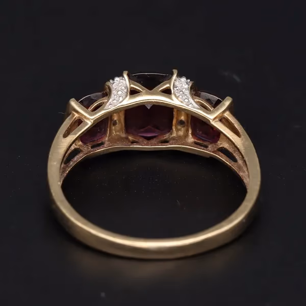Gold Garnet Diamond Art Deco Style Ring