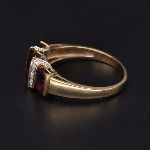 Gold Garnet Diamond Art Deco Style Ring