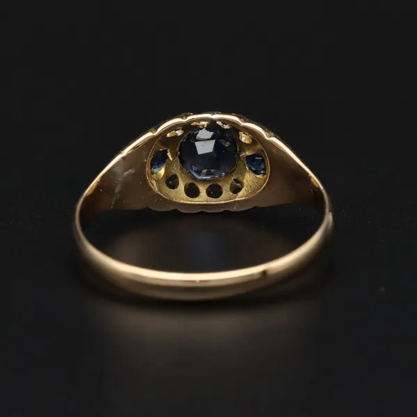 18ct Yellow Gold Sapphire Ring