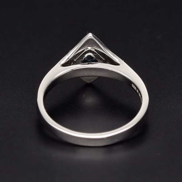 18ct White Gold Topaz and Diamond Dress Ring