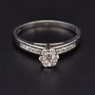 18ct White Gold Diamond Cluster Ring