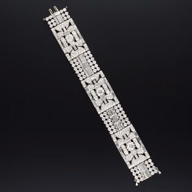 Exquisite Art Deco Platinum and Natural Diamond Bracelet