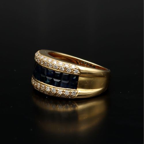 18ct Gold Sapphire and Diamond Ring image-3