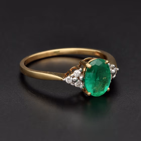 18ct Yellow Gold Emerald & Diamond Ring