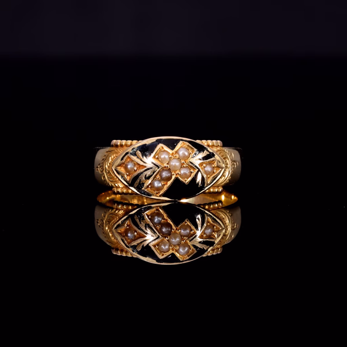 360° view of The Antique 1914 Pearl and Enamel Cross Ring