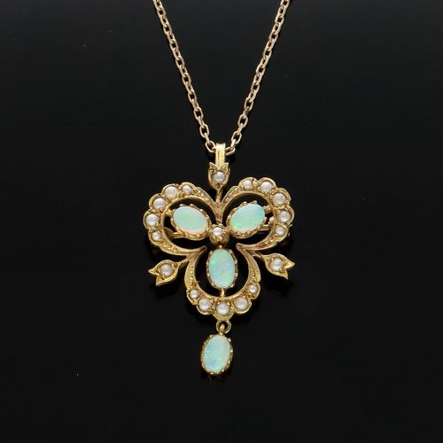 9ct Gold Opal and Pearl Pendant image-2