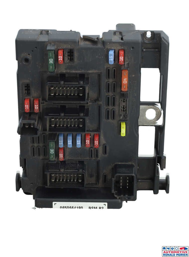 Used Fuse box Peugeot 206 (2A/C/H/J/S) 1.1 XN,XR Price € 25,00 Margin scheme offered by Automaterialen Ronald Morien B.V.