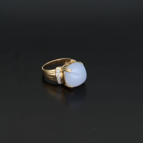 9ct Gold Diamond and Chalcedony Ring image-1