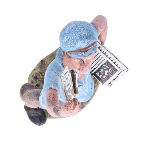 Cold Painted Bronze Newspaper Boy image-4