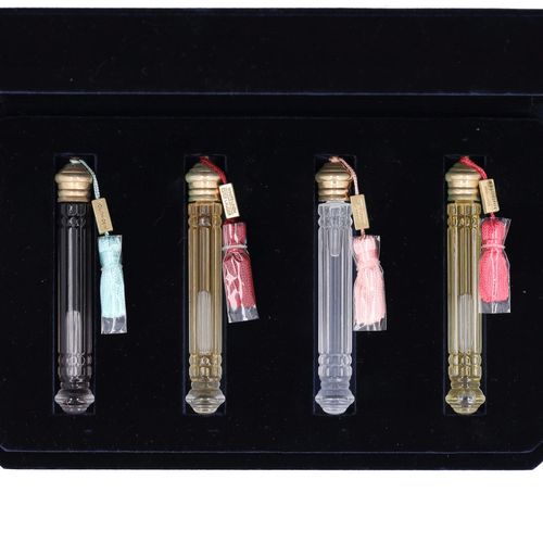 Estée Lauder Precious Parfums Complete Case image-2