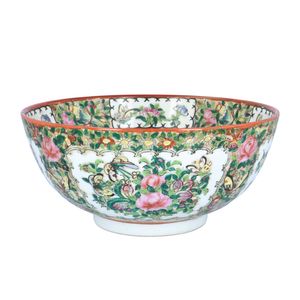 Late 19th Century Chinese Canton Famille Rose Bowl