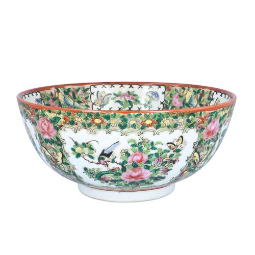 Late 19th Century Chinese Canton Famille Rose Bowl image-2