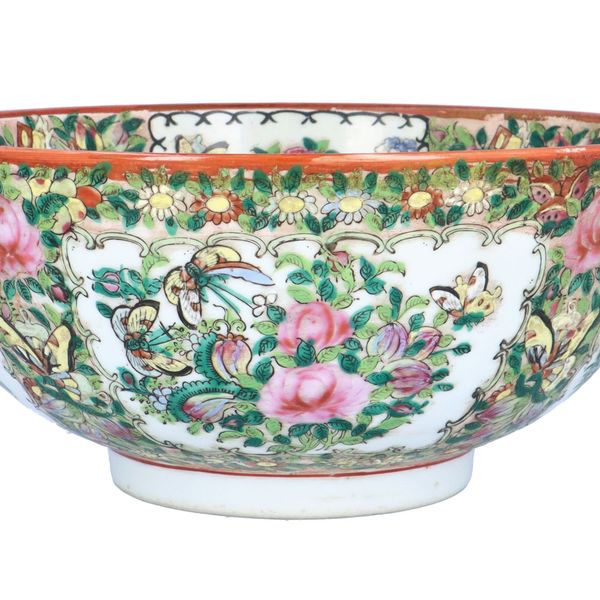 Late 19th Century Chinese Canton Famille Rose Bowl