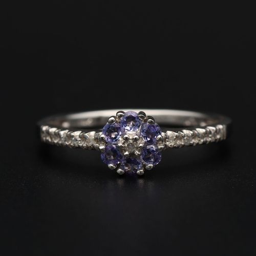 14ct Gold Tanzanite Diamond Ring image-2