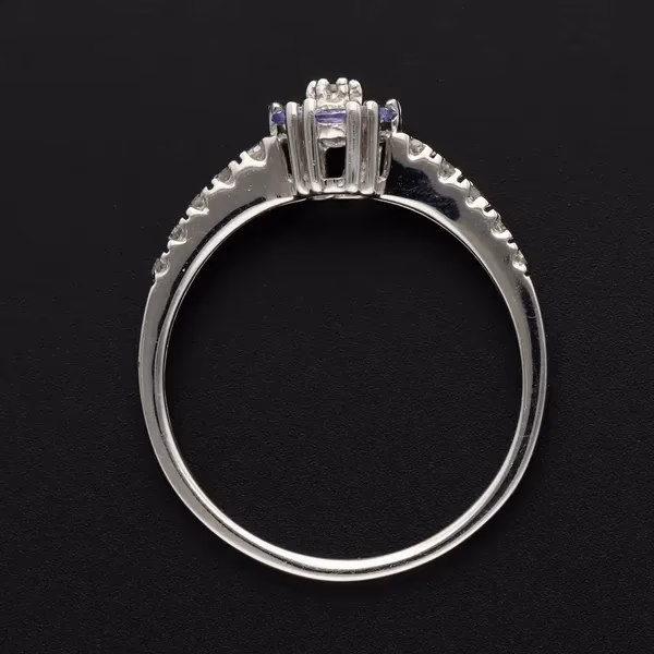 14ct Gold Tanzanite Diamond Ring